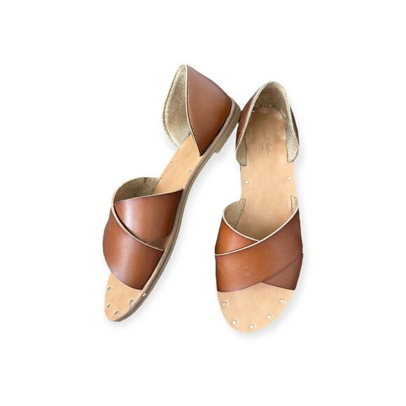 Tan Cross Strap Sandals · 8 - Picture 8 of 8